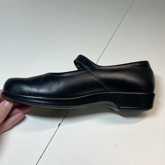 SAS Mary Jane Black 6.5 Narrow - Picture 4 of 17